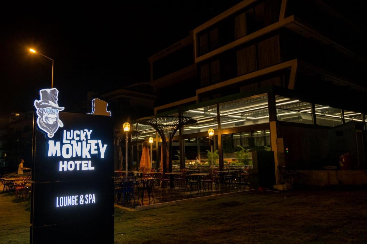 Lucky Monkey Otel 2*